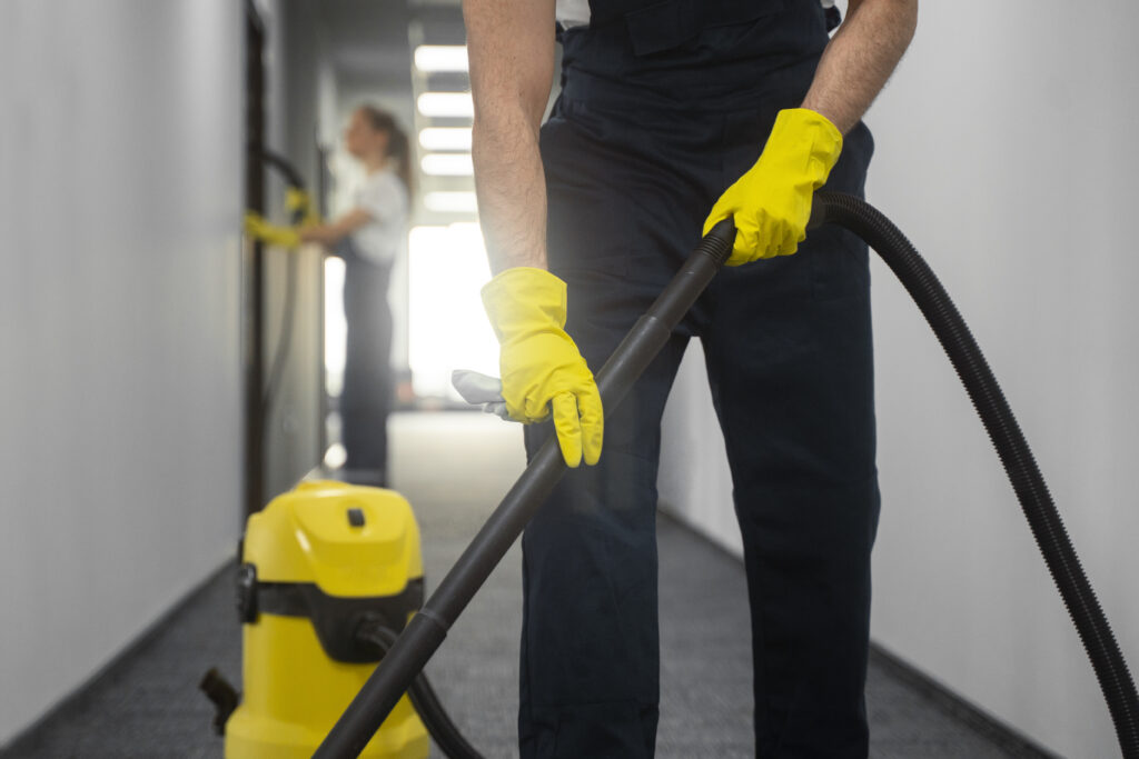 aspirateur sol après déménagement appartement